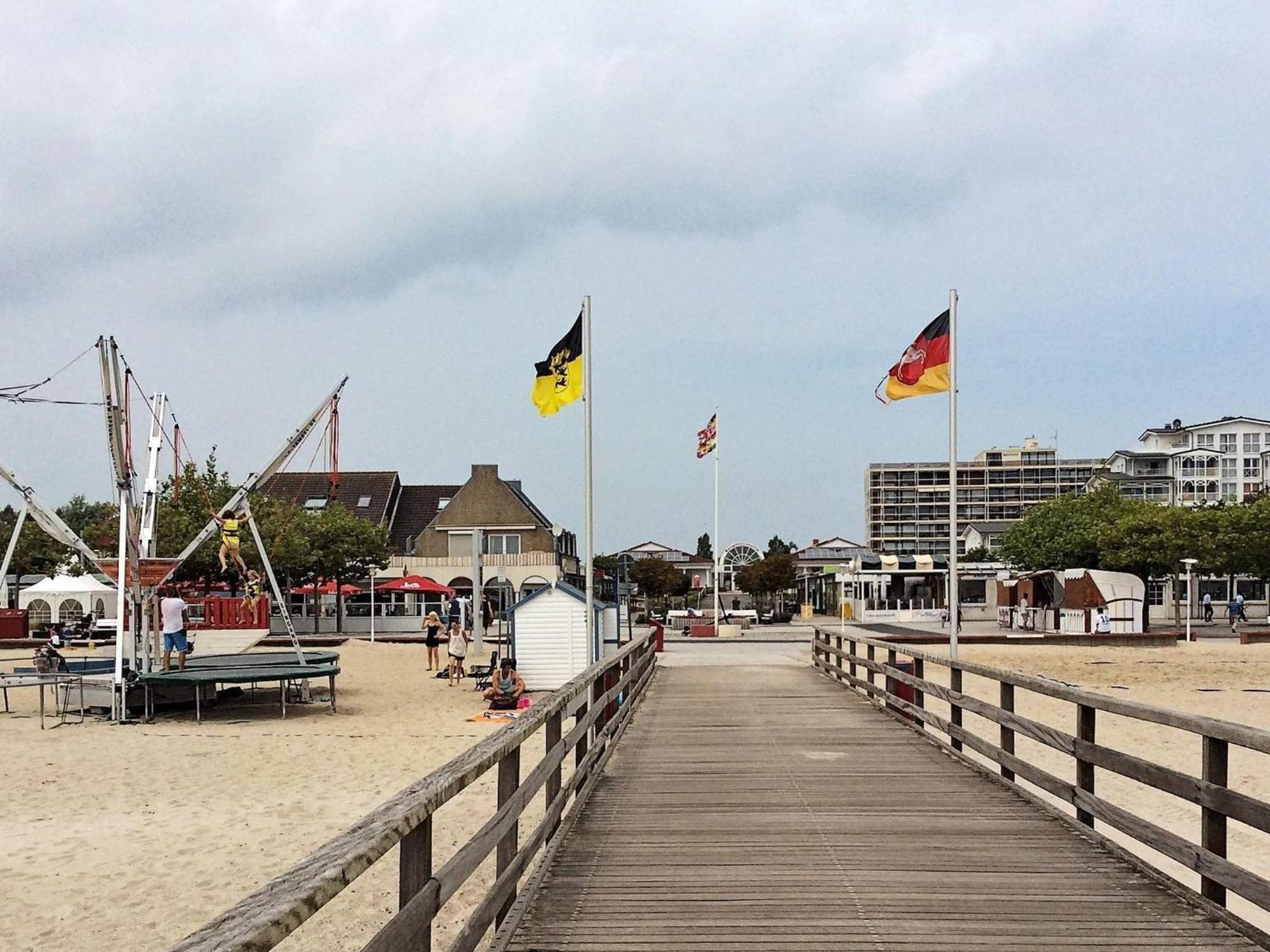 8 Person Holiday Home In Gro Enbrode Großenbrode エクステリア 写真